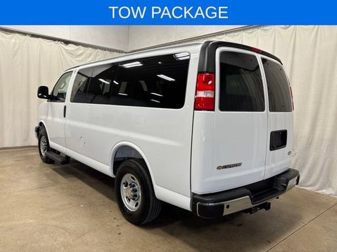 Used 2025 Chevrolet Express 2500 LT w/ LT Preferred Equipment Group RWD image 6