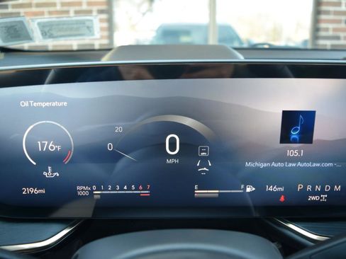 Used 2025 Buick Envision Avenir image 31