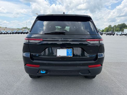 Used 2022 Jeep Grand Cherokee Trailhawk AWD/4WD image 10