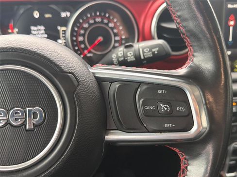 Used 2022 Jeep Wrangler Unlimited Rubicon w/ Cold Weather Group image 23