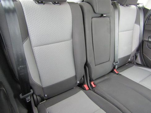 Used 2019 Ford Escape SE image 10