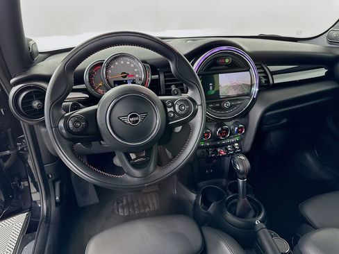 Used 2019 MINI Cooper S w/ Premium Package image 23