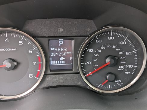 Used 2017 Subaru Crosstrek 2.0i Premium w/ Moonroof Package AWD/4WD image 28