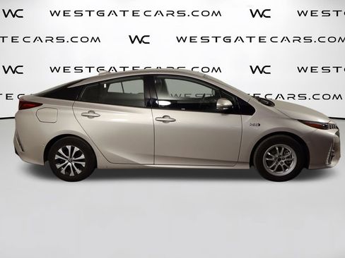 Used 2020 Toyota Prius Prime Limited FWD image 46