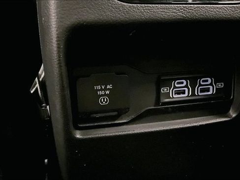 Used 2024 Jeep Grand Cherokee Altitude AWD/4WD image 32