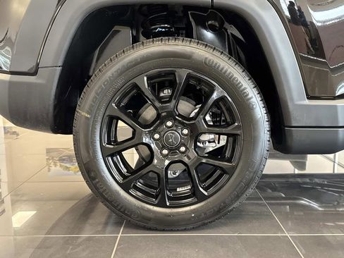 New 2026 Jeep Compass Latitude image 15