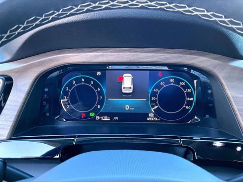 Used 2024 Volkswagen Atlas SE image 10