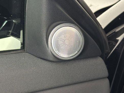 Certified 2025 Land Rover Range Rover Evoque Dynamic SE image 22