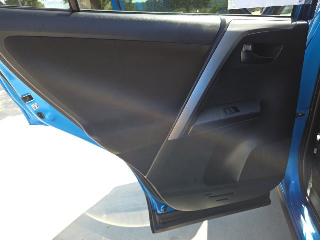 Used 2017 Toyota RAV4 LE w/ Carpet Mat Package FWD image 16