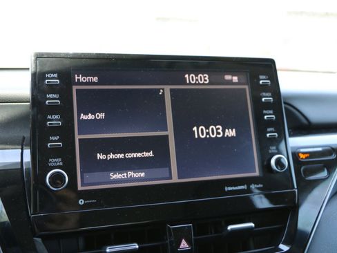 Used 2024 Toyota Camry XLE image 21