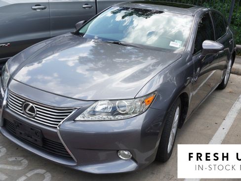 Used 2014 Lexus ES 350 w/ Premium Package FWD image 1