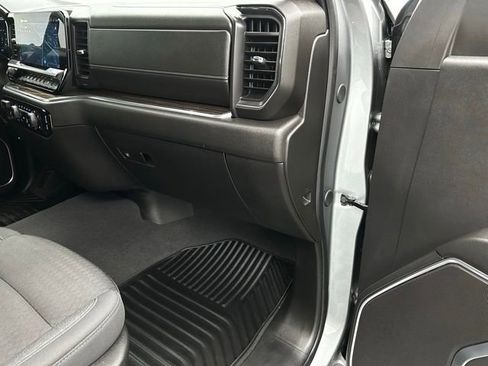 Used 2025 Chevrolet Silverado 1500 LT image 32