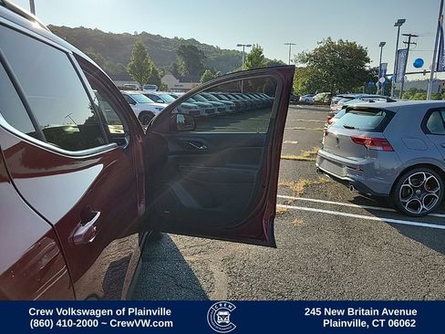 Used 2017 GMC Acadia SLT AWD/4WD image 42