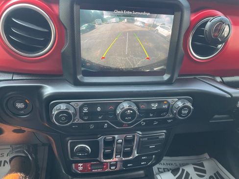 Used 2021 Jeep Wrangler Unlimited Rubicon AWD/4WD image 14