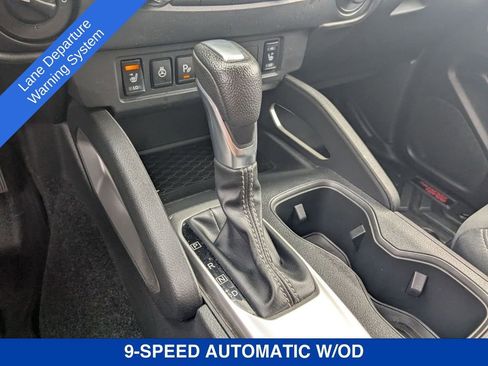 Used 2023 Nissan Frontier SV w/ Technology Package image 25