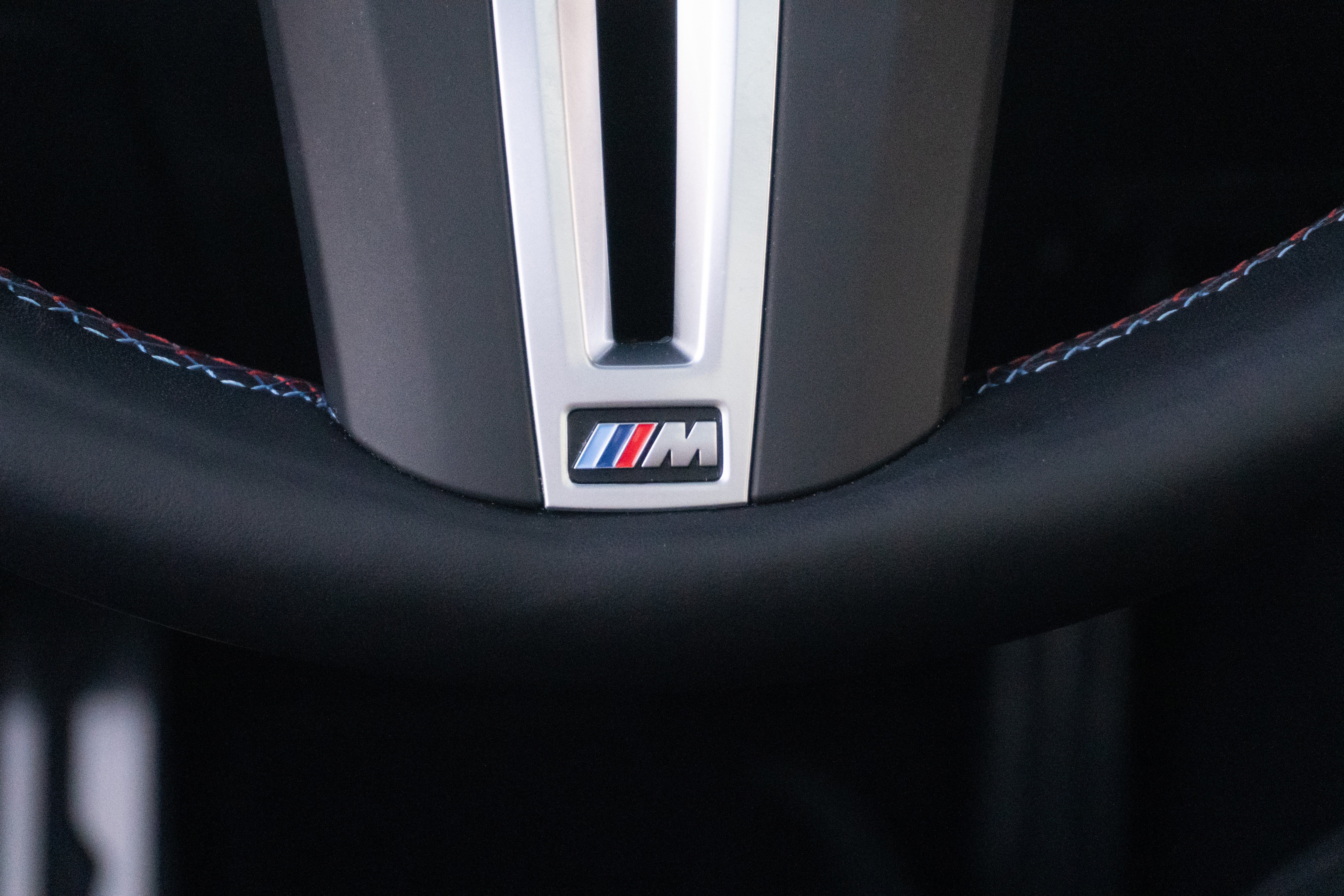 Certified 2025 BMW X7 M60i AWD/4WD image 25