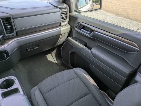 Used 2022 Chevrolet Silverado 1500 RST w/ LPO, Dark Essentials Package AWD/4WD image 17