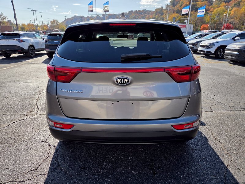 Used 2017 Kia Sportage LX AWD/4WD image 6