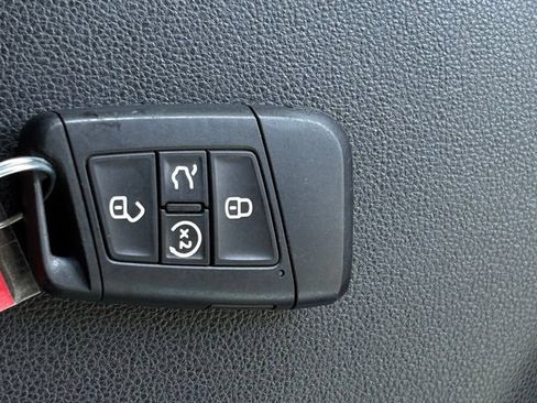 Used 2024 Volkswagen Jetta SE FWD image 25