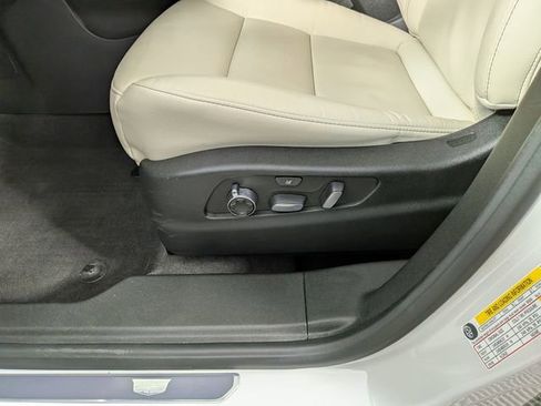 Certified 2023 Cadillac XT4 Sport AWD/4WD image 17
