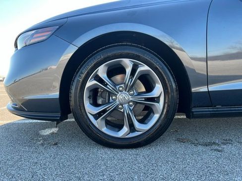 Used 2024 Honda Accord EX image 11