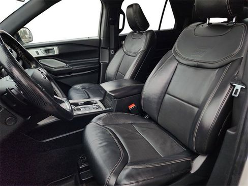 Used 2020 Ford Explorer ST w/ ST Street Pack image 17