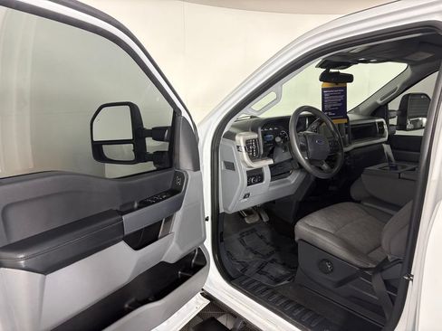 Certified 2023 Ford F250 XL w/ STX Appearance Package AWD/4WD image 11