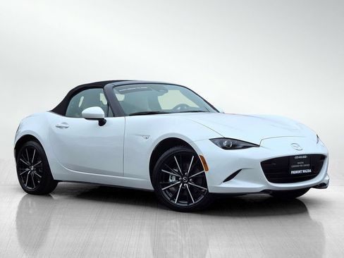 Certified 2025 MAZDA MX-5 Miata Grand Touring RWD image 1
