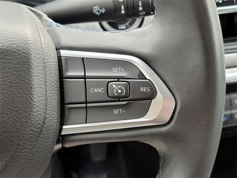 Used 2022 Jeep Compass Latitude image 27