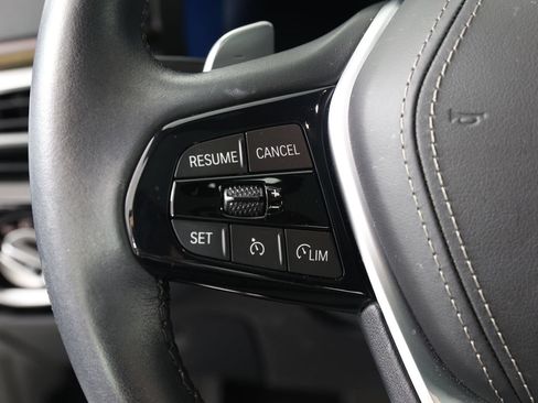 Used 2023 BMW 540i w/ Premium Package RWD image 10