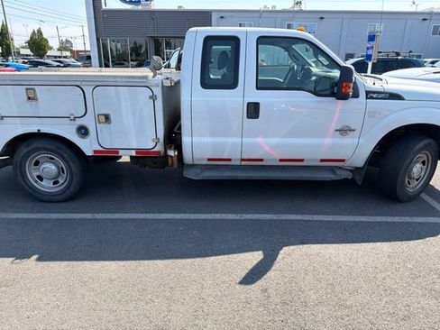 Used 2011 Ford F350 XL w/ PWR Equipment Group RWD image 4