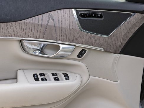 Certified 2024 Volvo XC90 T8 Core w/ Protection Package Premier image 10