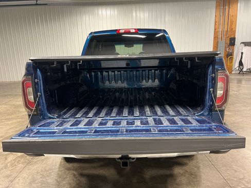 Used 2018 GMC Sierra 1500 SLT w/ SLT Premium Package AWD/4WD image 13