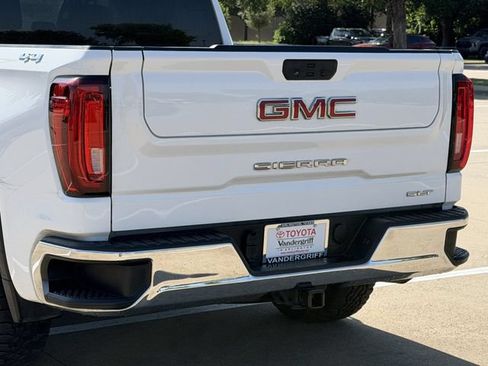 Used 2022 GMC Sierra 1500 SLT AWD/4WD image 6