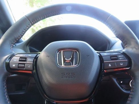 Used 2024 Honda HR-V Sport image 3