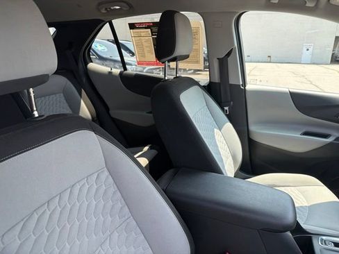 Used 2018 Chevrolet Equinox LT AWD/4WD image 24
