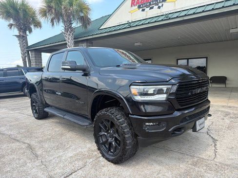 Used 2022 RAM 1500 Laramie AWD/4WD image 3