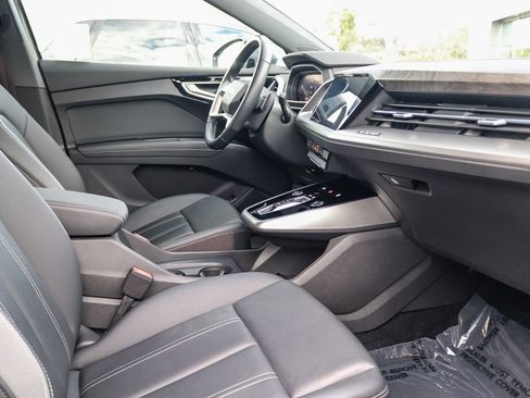 Used 2023 Audi Q4 e-tron Premium Plus w/ Premium Plus RWD image 18