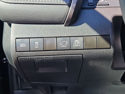 Used 2023 Toyota Camry SE image 25