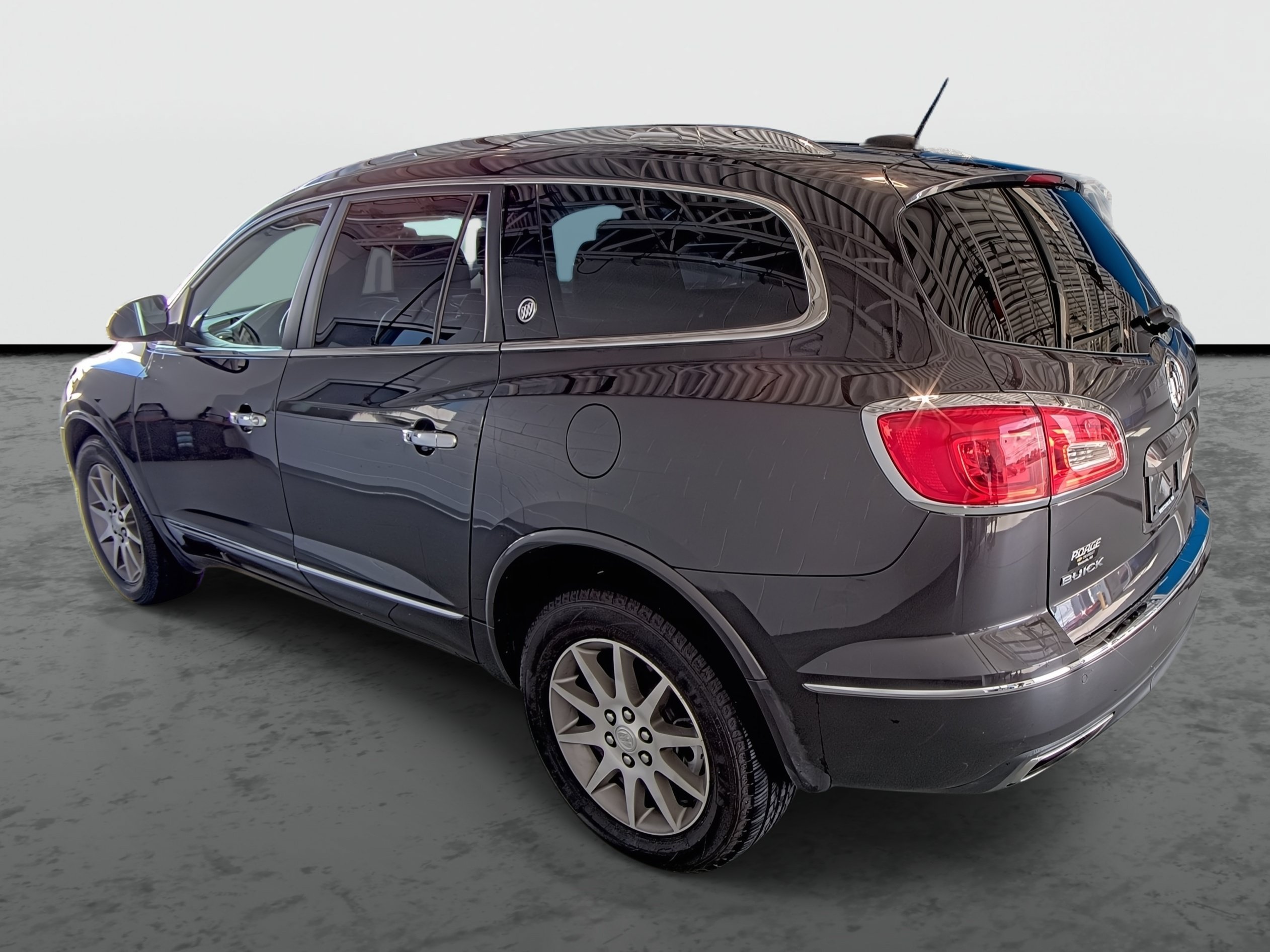 Used 2016 Buick Enclave Leather AWD/4WD image 2