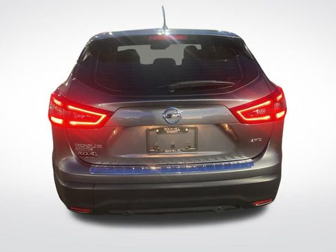 Used 2021 Nissan Rogue Sport S image 6