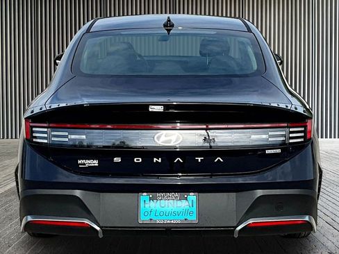 New 2026 Hyundai Sonata Blue FWD image 4