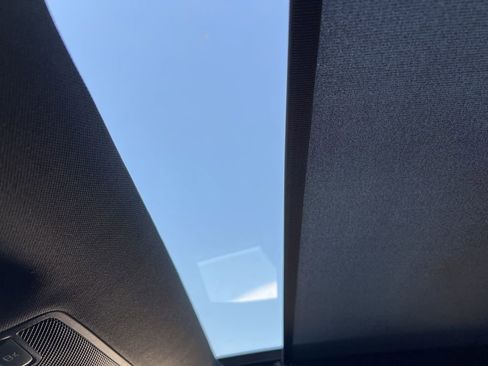 Used 2019 Mercedes-Benz GLA 250 4MATIC image 30