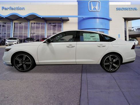 New 2026 Honda Accord SE image 2