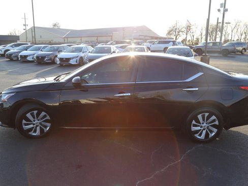 Used 2020 Nissan Altima 2.5 S image 3