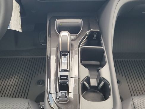 New 2026 Toyota Crown Platinum AWD/4WD image 14