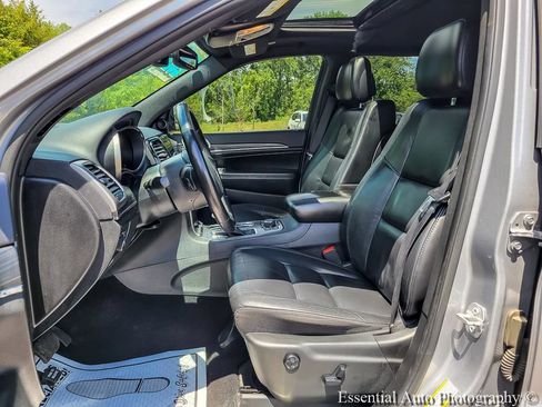 Used 2020 Jeep Grand Cherokee Limited AWD/4WD image 8
