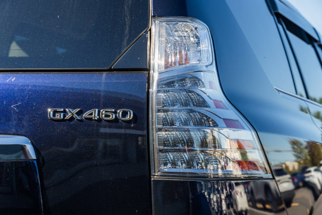 Used 2022 Lexus GX 460 Premium w/ Premium Plus Package AWD/4WD image 7