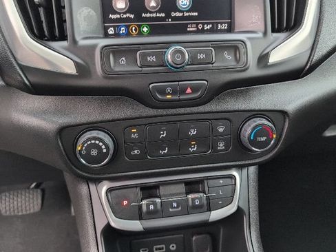 Used 2024 GMC Terrain SLE FWD image 20
