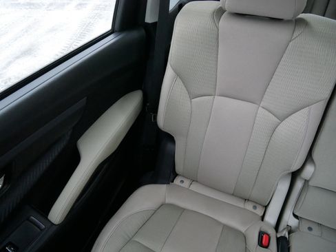 Certified 2023 Subaru Ascent Premium w/ Convenience Package image 12